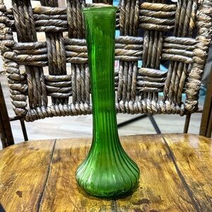 Vintage 70s Hoosier Glass Emerald Green
Vase 4096 #8